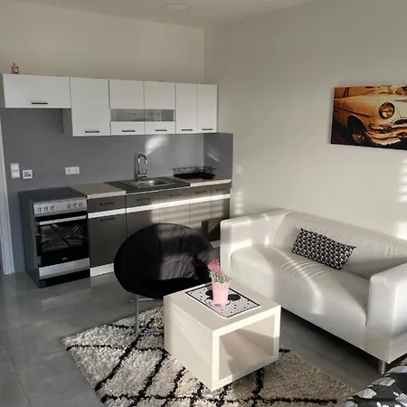 Apartmán U Zastávky *